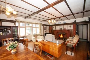 Lounge- click for photo gallery